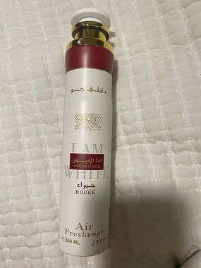 I AM WHITE Rouge Air Freshener - White & Deep Red